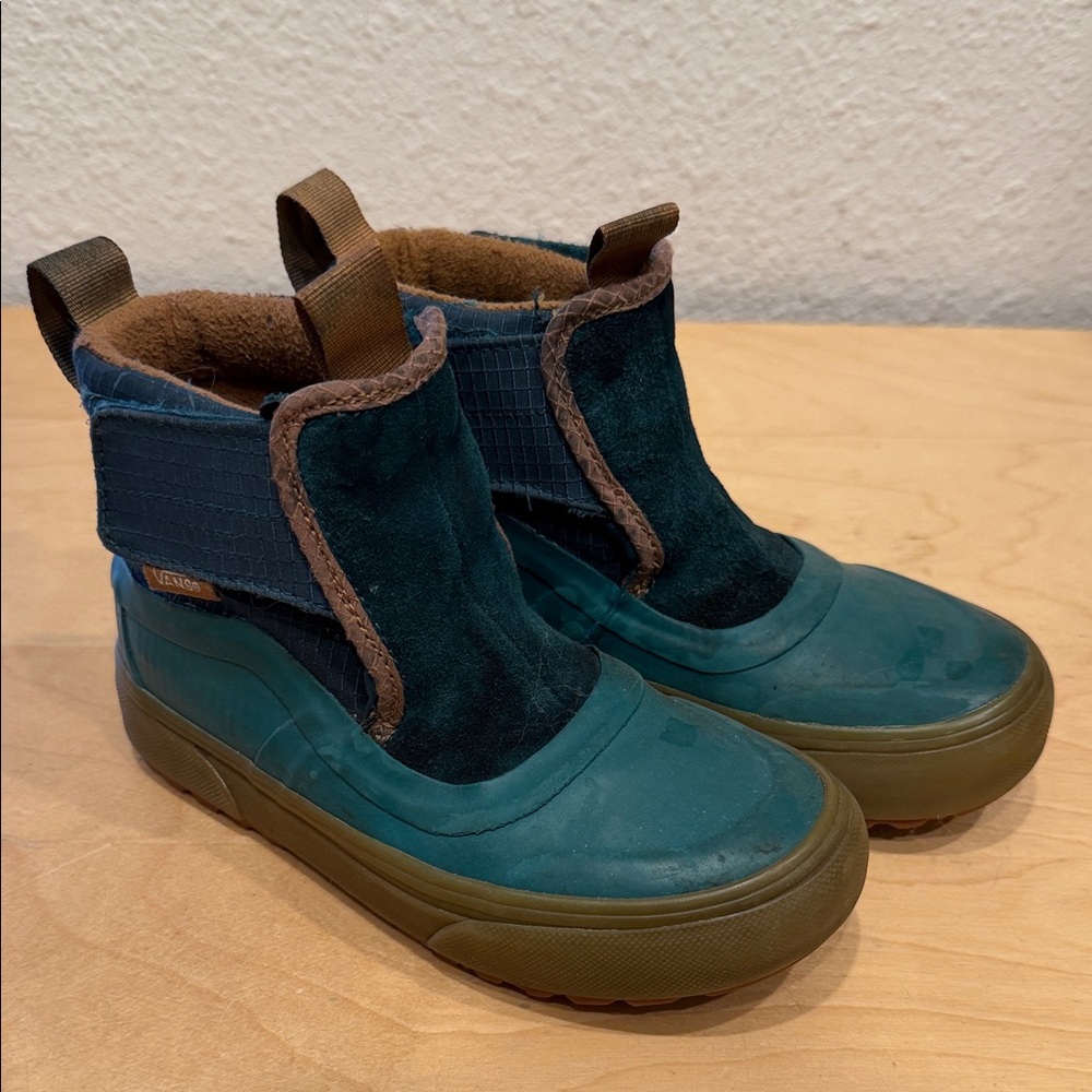 Vans Boys Terrain MTE Waterproof Rain Boots